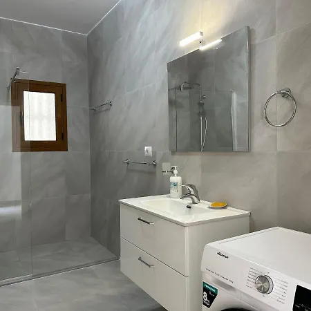 شقة Panorama Haven-garden-view Flat *