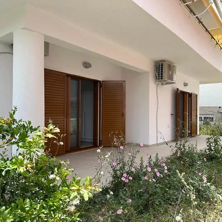 Panorama Haven-garden-view Flat شقة *