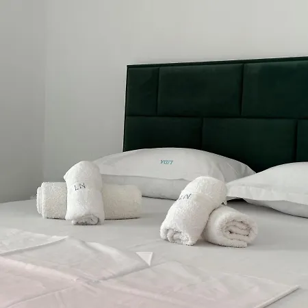 شقة Panorama Haven-garden-view Flat ساراندا